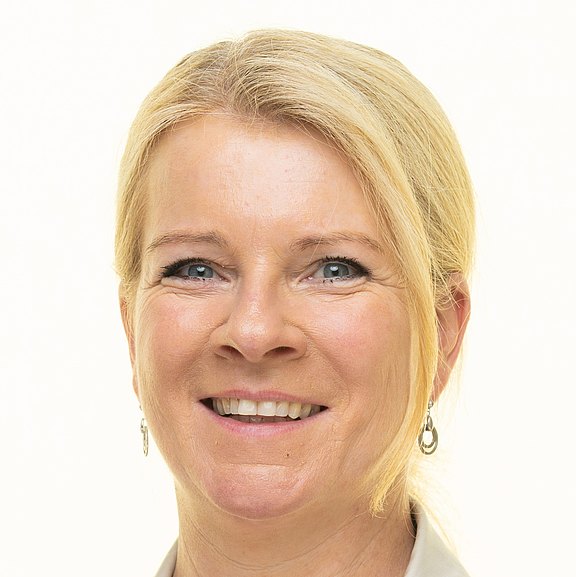 Neumann-Hartberger_Irene.jpg